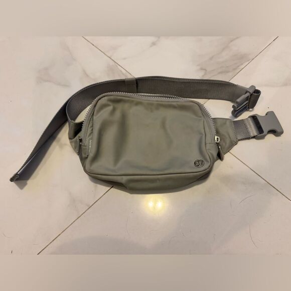 Lululemon Gray Belt Bag #12 - Picture 1 of 9